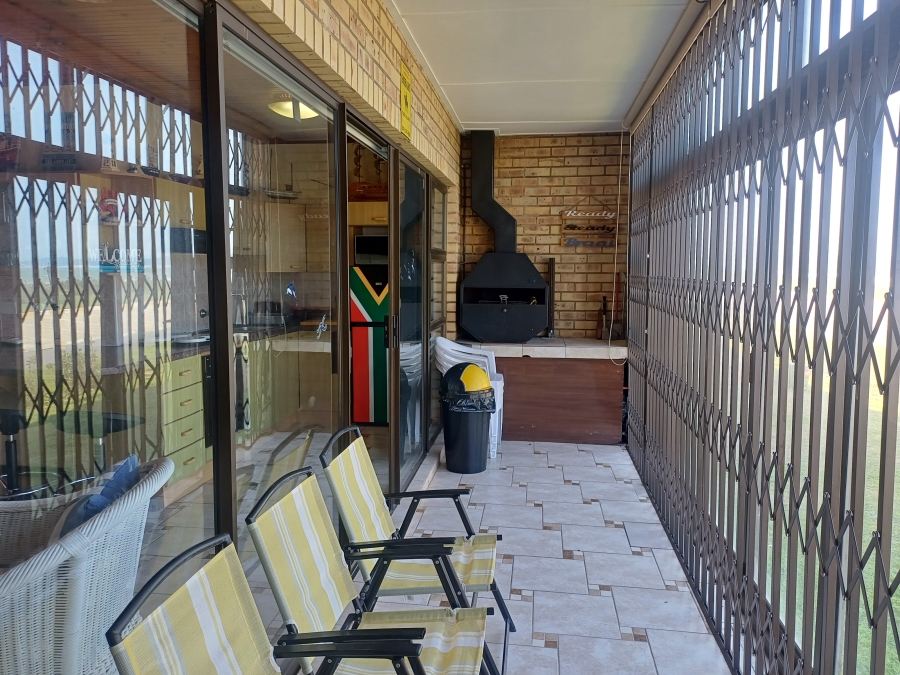 2 Bedroom Property for Sale in Jeffreys Bay Central Eastern Cape